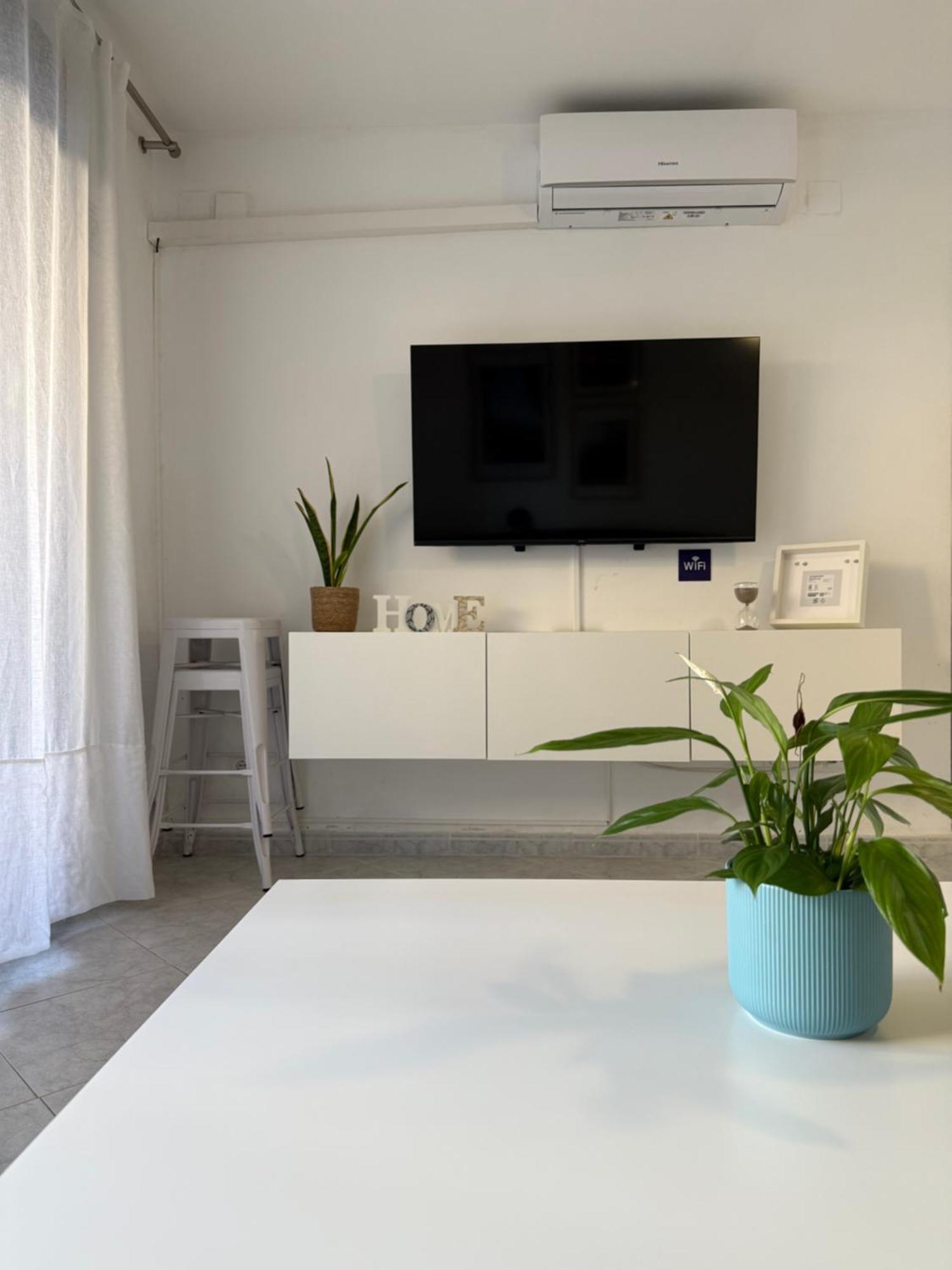 Mar Y Montana - L'Hospitalet De L'Infant Apartment Exterior photo